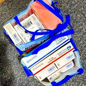 I Ship Daily!! 📦 😊 And package with TLC! ❤